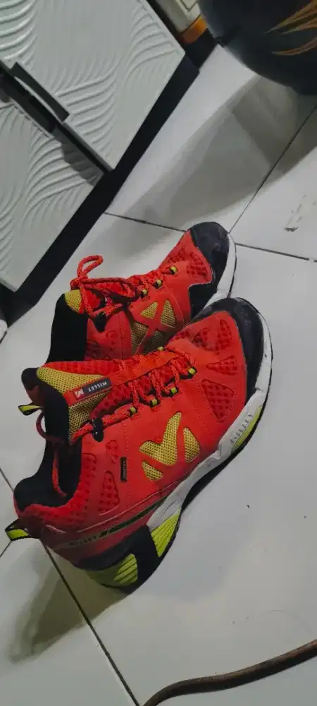 Millet shoes tracking