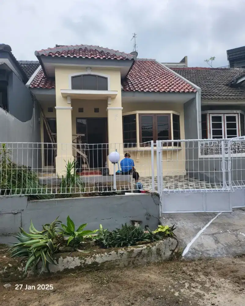 Rumah Jual 2 KT dan 1 KM