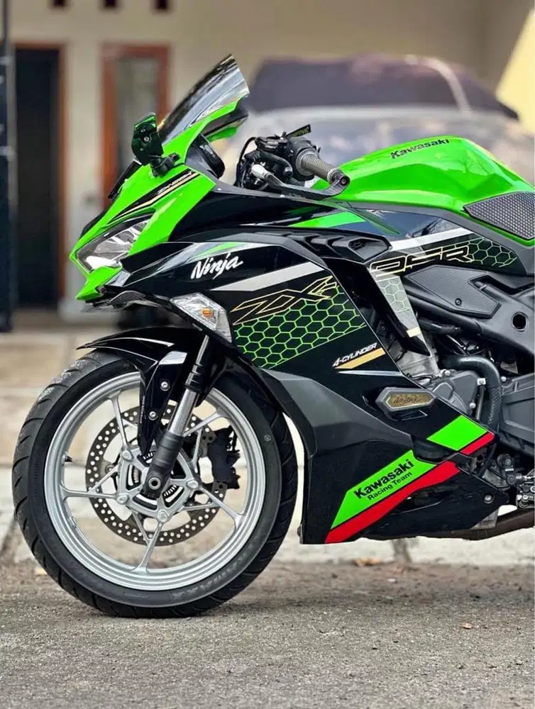JUAL KAWASAKI NINJA ZX25R 2021 HIJAU