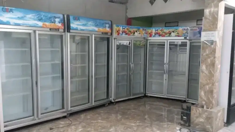 Showcase 2 Pintu GEA 1000liter