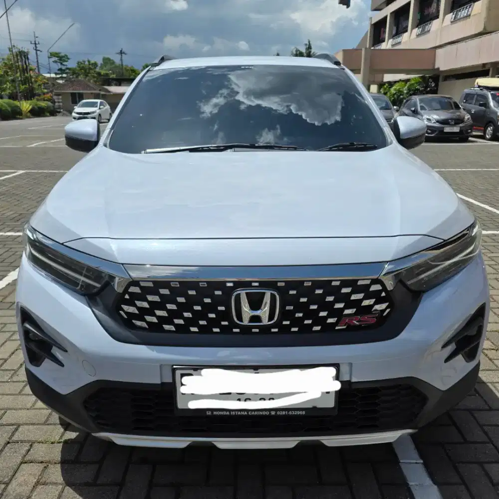Honda WRV 2023 km 10rb istimewa Pajak panjang banget