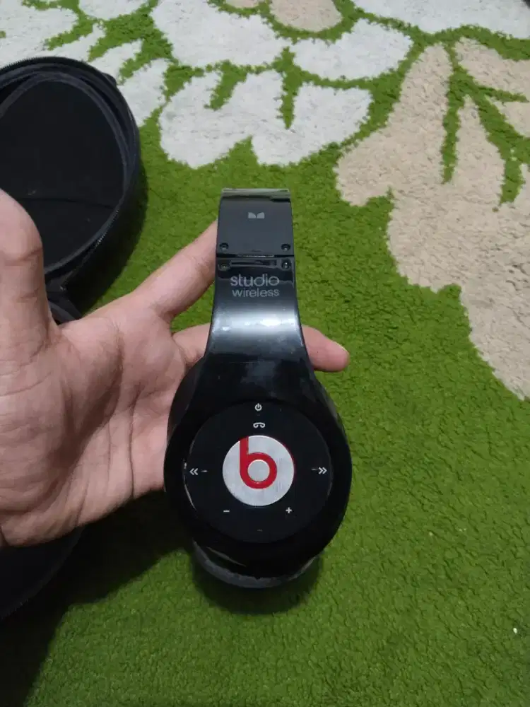 Beats studio wireless Bluetooth