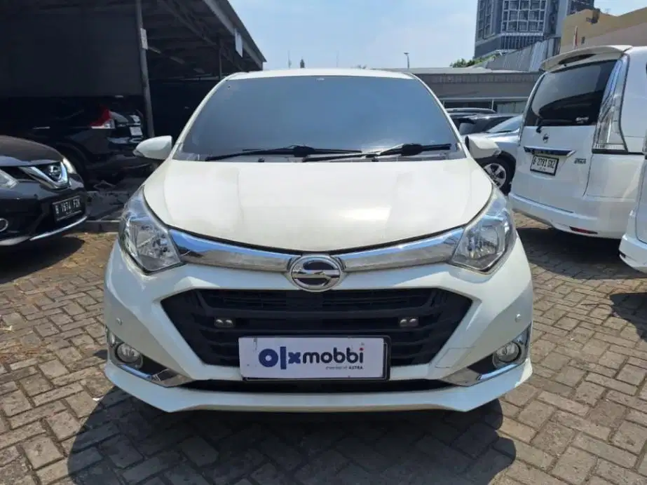 Daihatsu Sigra  1.2 R Deluxe Bensin-MT 2019 Putih