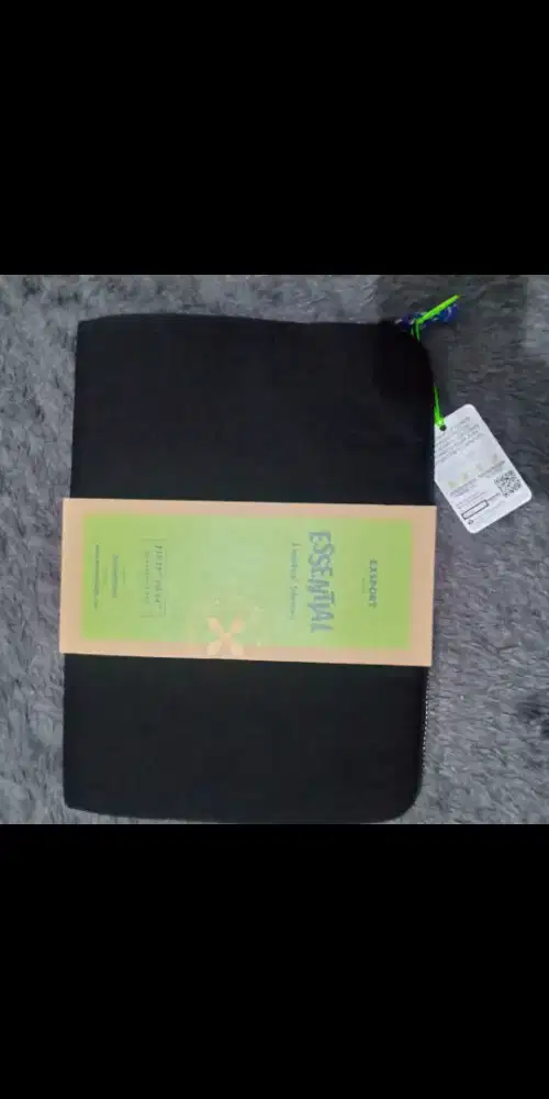 TAS ESSENTIAL LAPTOP SLEEVE 14 - BLACK