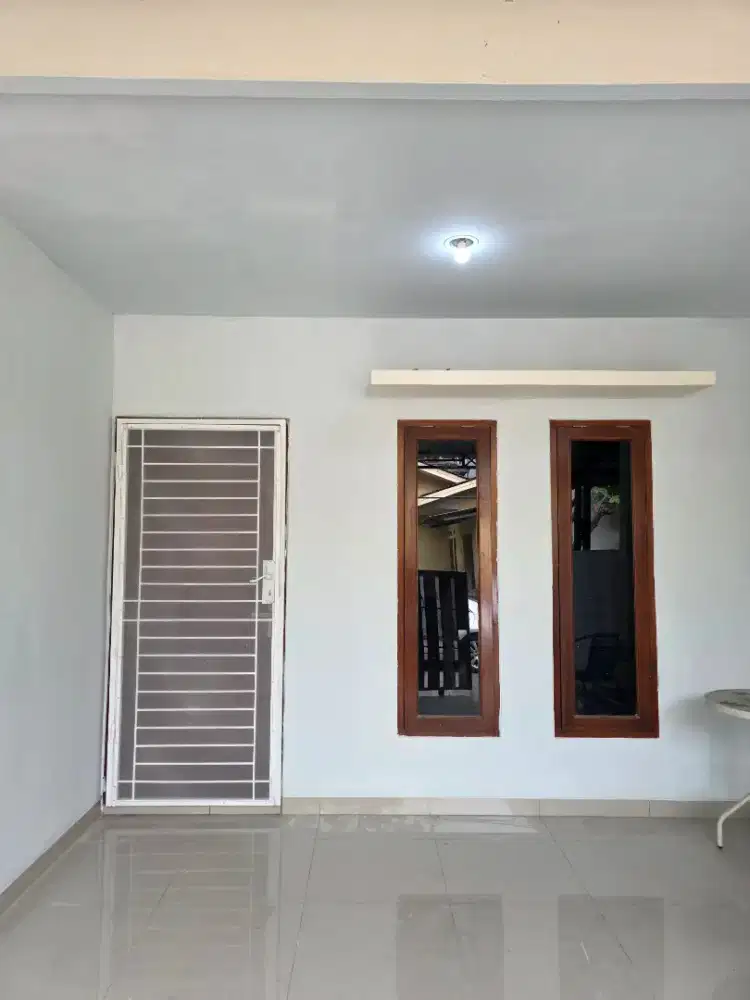 DIKONTRAKAN RUMAH SIAP HUNI BULEVAR HIJAU HARAPAN INDAH