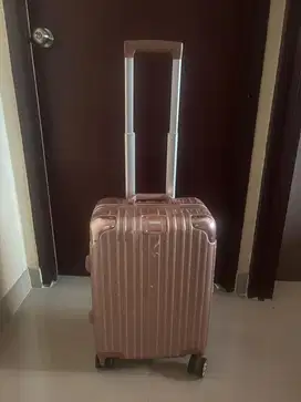 Koper cabin rimowa rose gold
