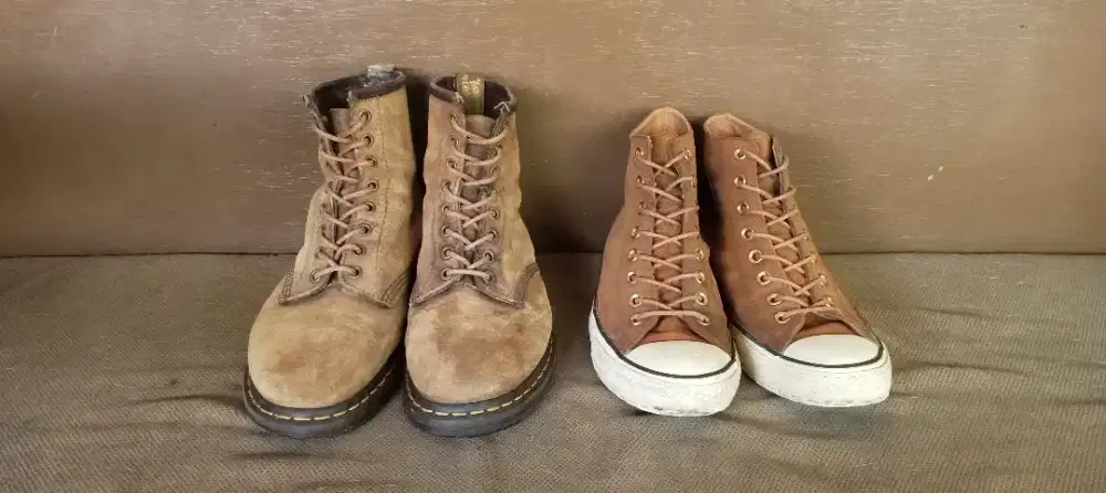 Sepatu Dr. Martens & Converse size 42