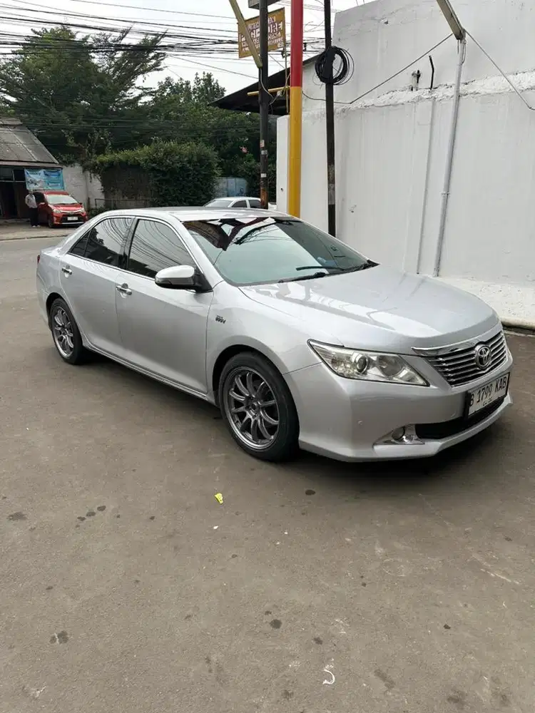 Toyota Camry 2.5 V Th 2013