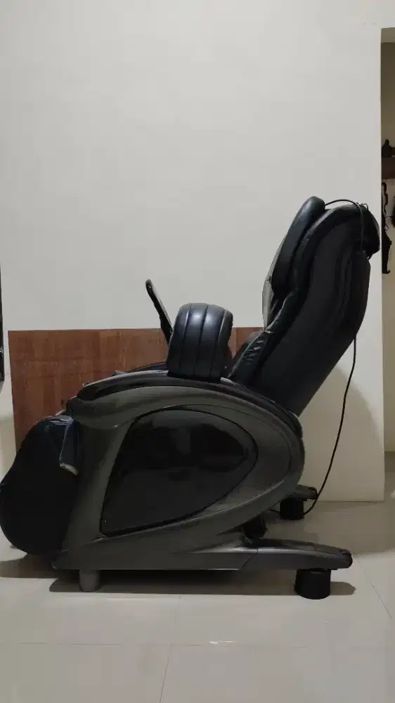 KURSI PIJIT ISUKOSHI