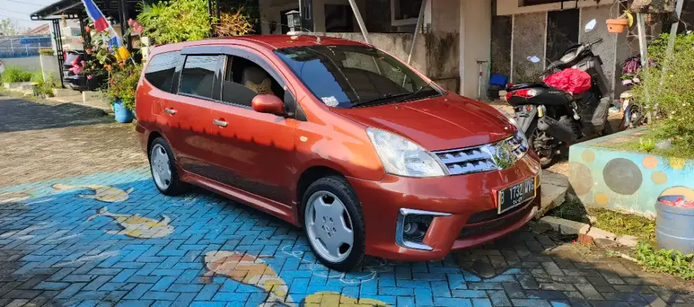 Di jual Cepat Grand Livina XV 1.5 MT