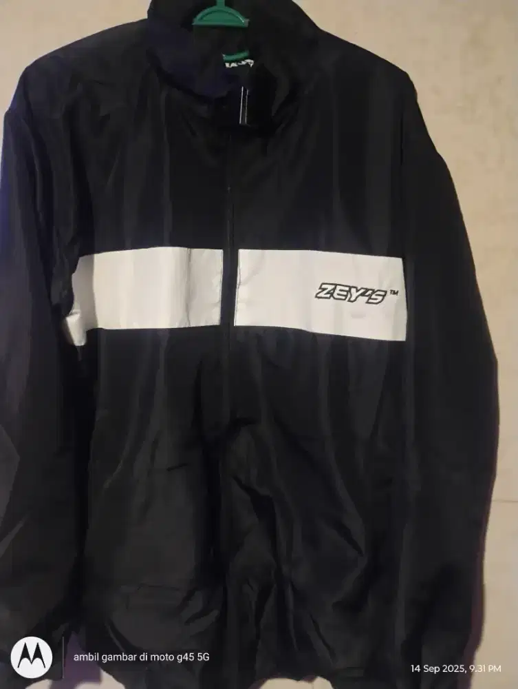 Jaket parasut keren, size: M