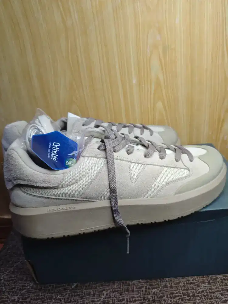 SEPATU NEW BALANCE CT 302 NB CT