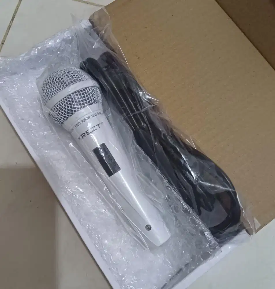 Mic / Microphone Kabel KREZT Pro 9900 - Putih ( 100% Baru & Original )