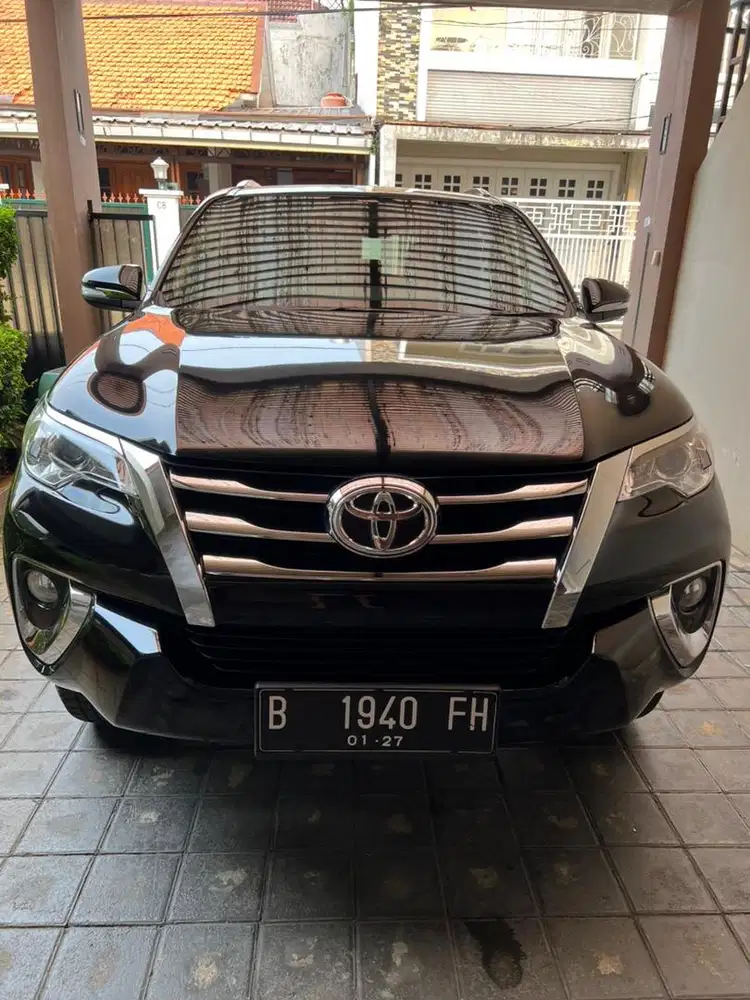 TOYOTA FORTUNER 2.4 G Disel Manual