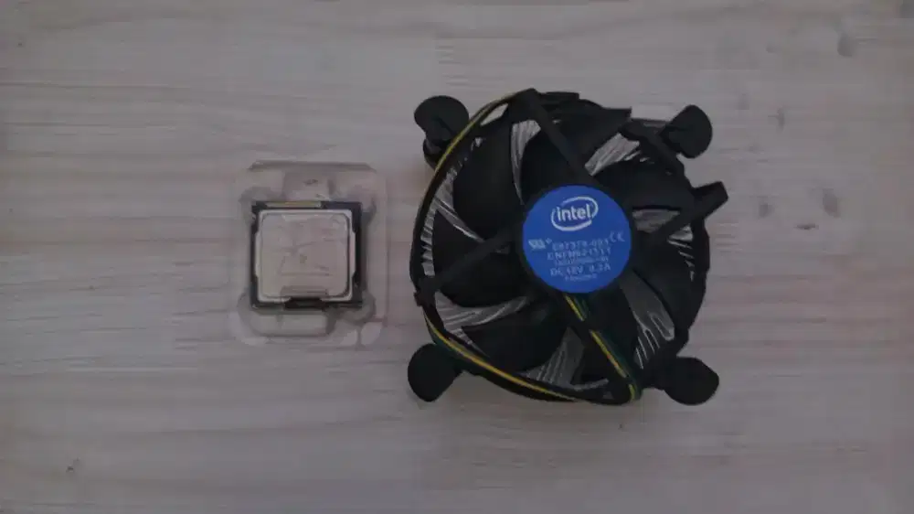 Intel Core i5-2400 + Cooler Original Intel (Bundle) LGA 1155