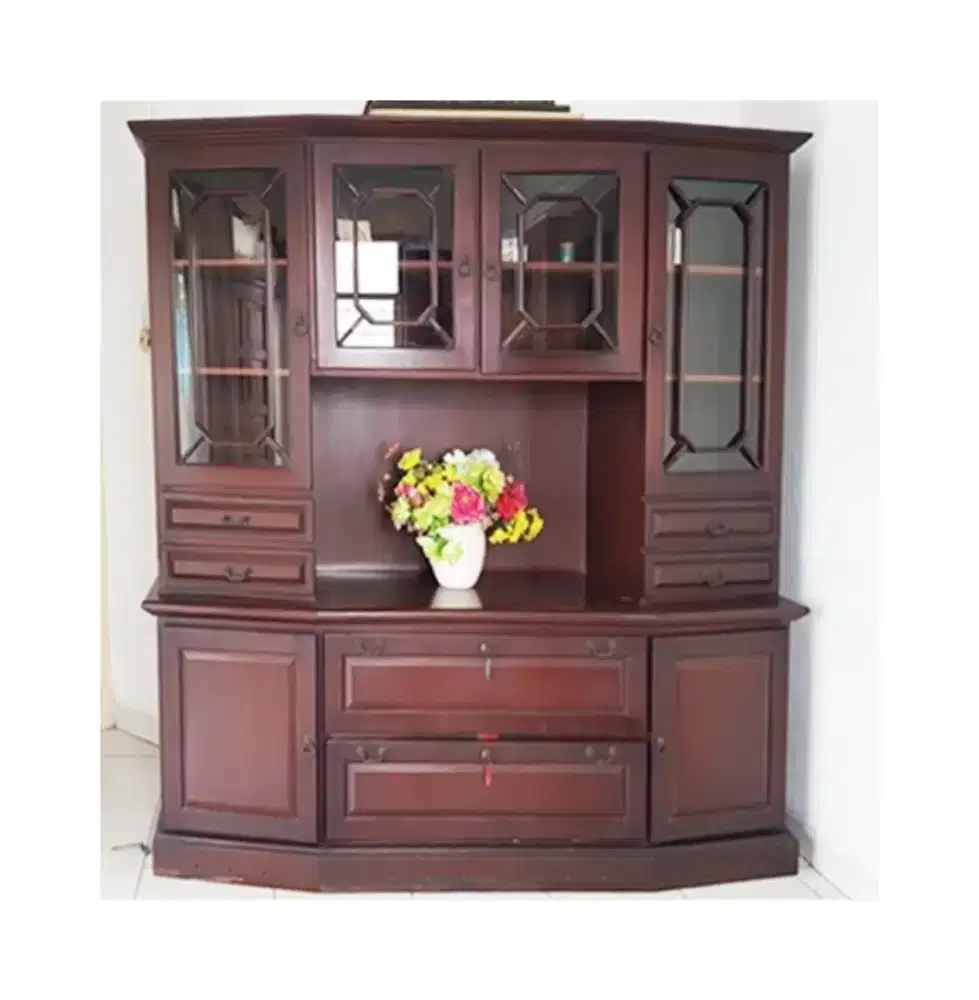 Dijual Lemari Hias Kaca Buffet