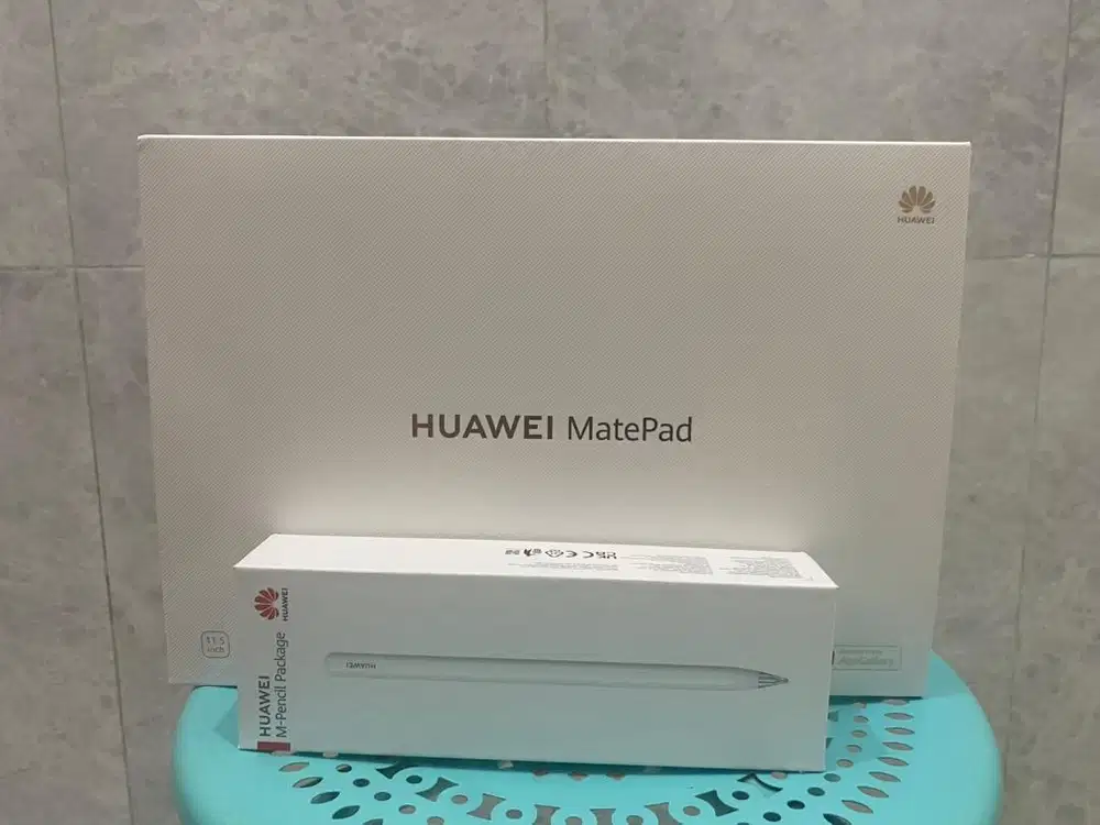 Huawei matepad 11 2023 8/128  + KEYBOARD & PEN