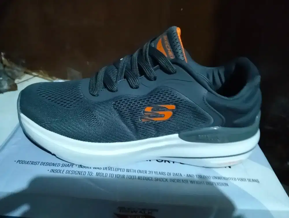 Sepatu Skechers ori dan new