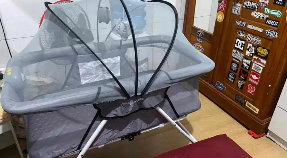 Box Bayi BabbyDoes Travee Cribs