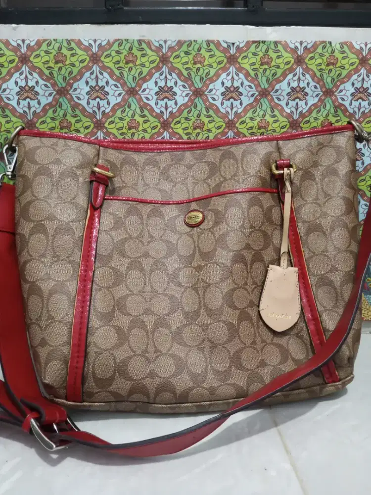 Dijual cepat Tas coach Peyton crossbody