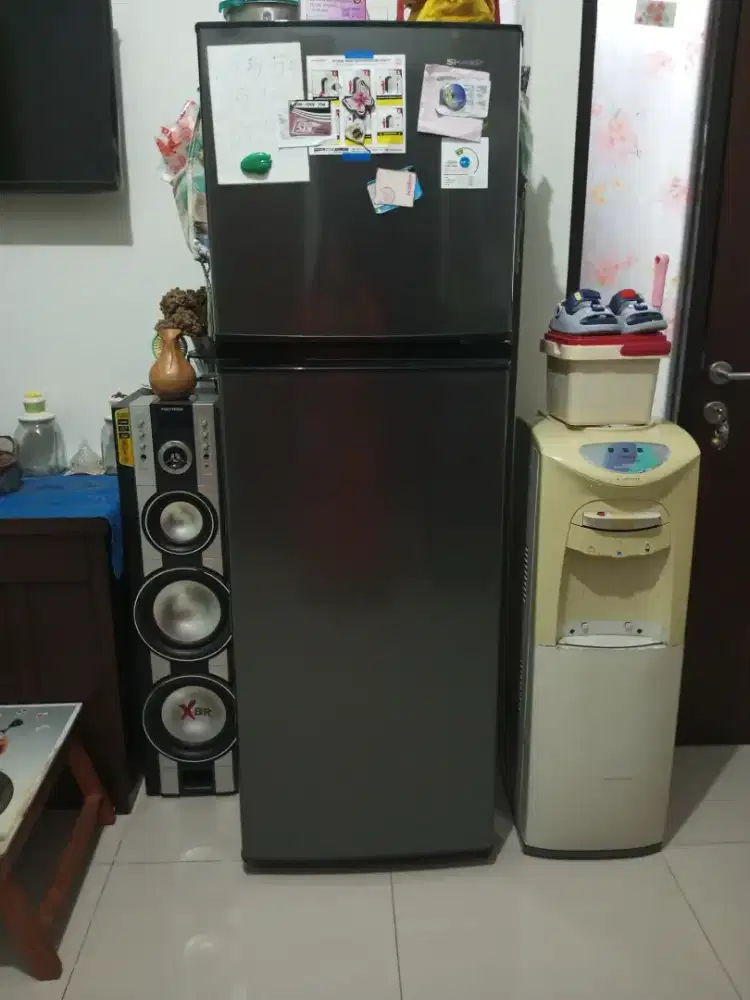 Jual kulkas pintu 2 merk sharp