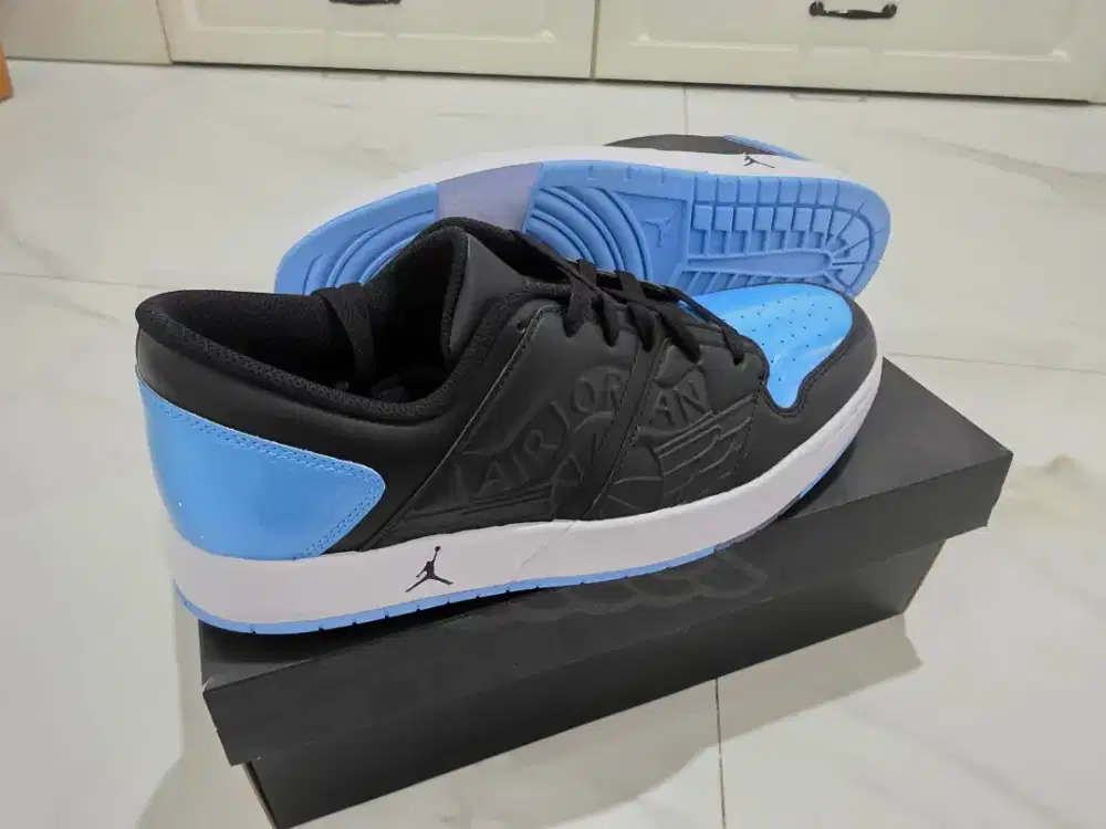 Air Jordan Nu Retro 1 Low Mens Baru (Belum pernah pakai) Nike