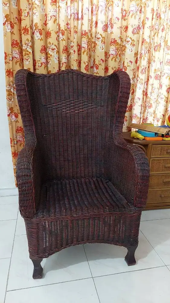 Kursi Rotan Ukuran 76 x 106 cm (Bekas)