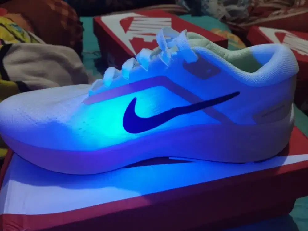 Sepatu Nike running