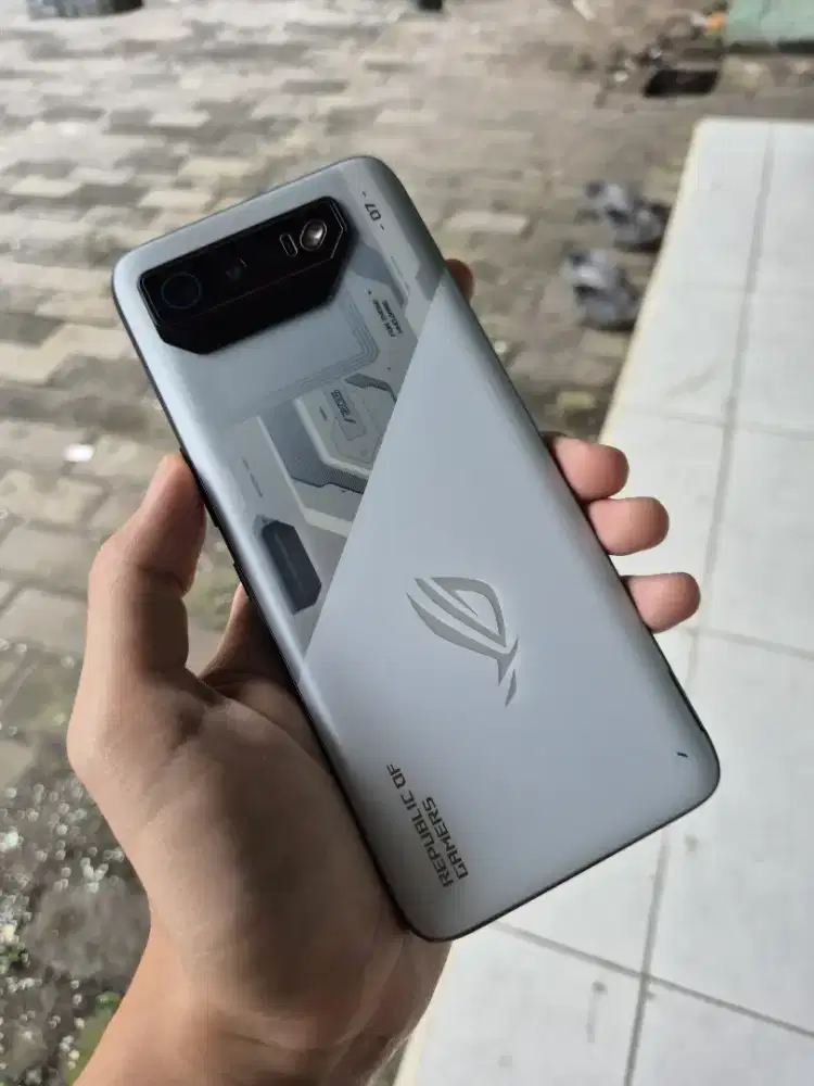 Asus ROG Phone 7 Putih 8/256 (Nego)