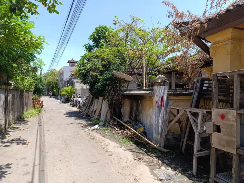 DI JUAL LAHAN BONUS BANGUNAN DI JALAN TONDANO SANUR , BALI