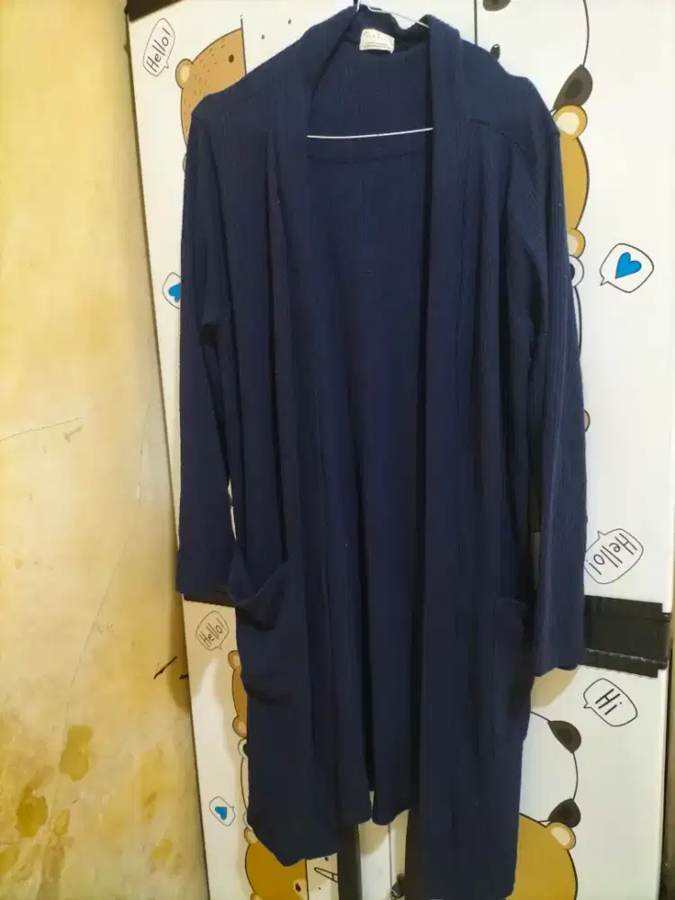 Cardigan masih baru banget