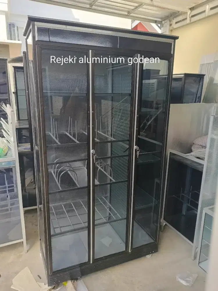 Rak piring 3pintu jumbo roda bawah keramik