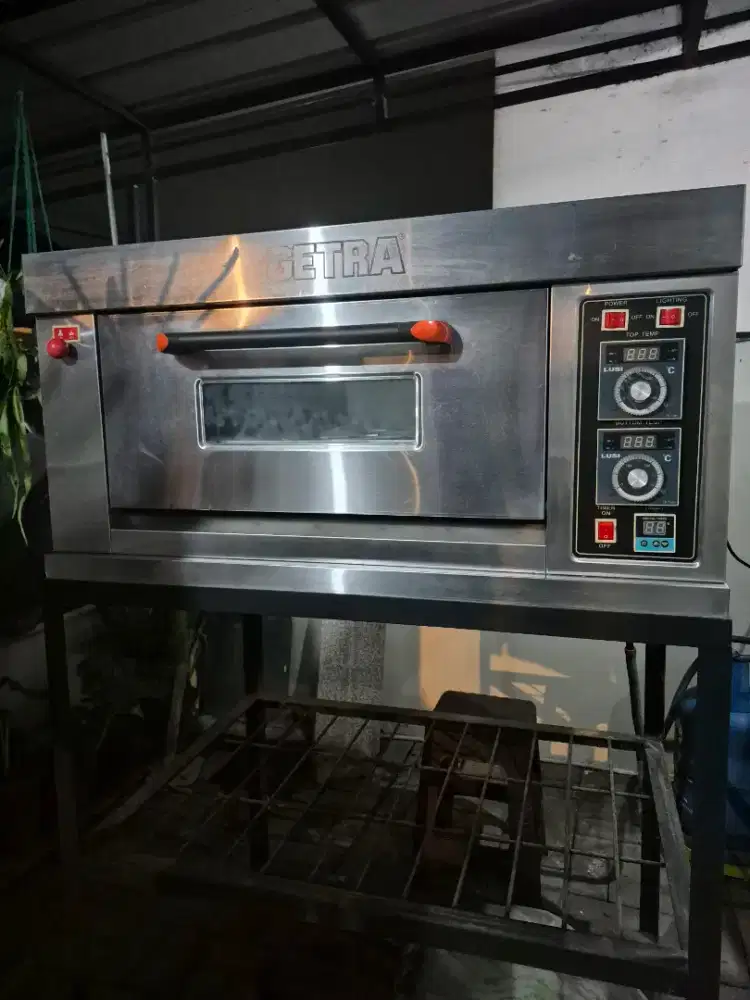 Gas Baking Oven with Kerangka Dudukan