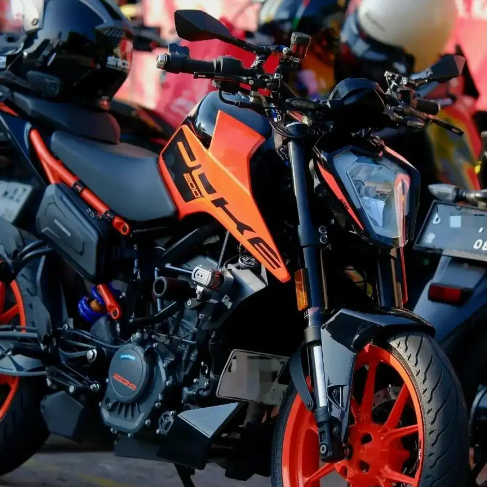 KTM DUKE 200 ABS LOW KM