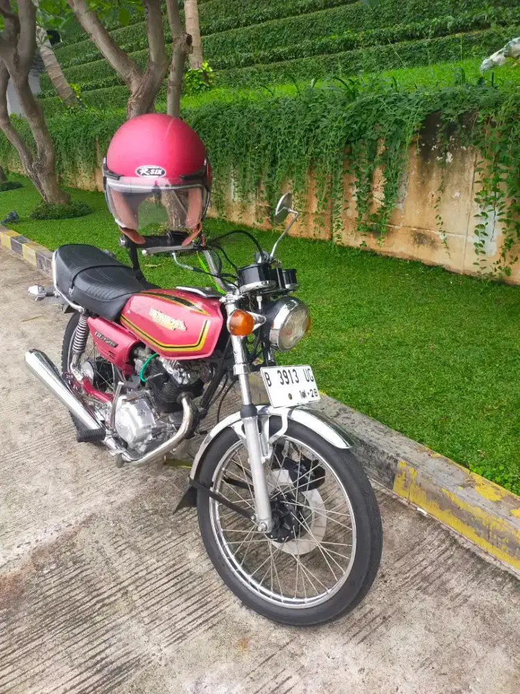Honda GL 125 k tahun 1980