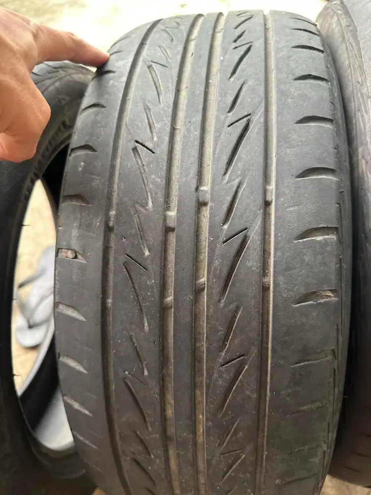 Ban bridgestone 190/50 r16