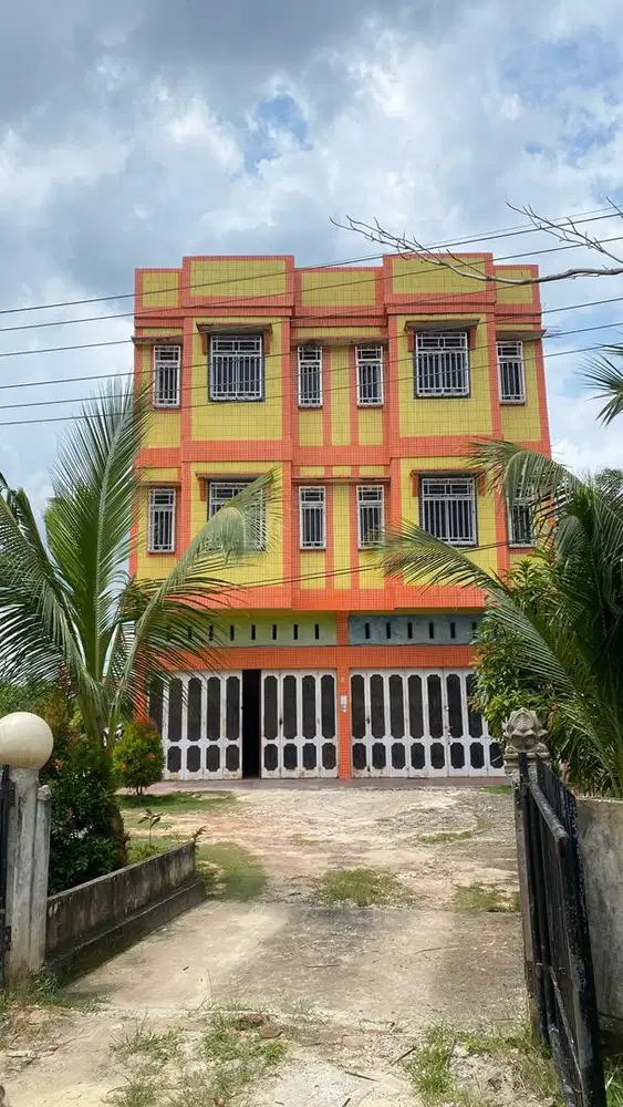 Dijual Ruko 2 pintu 3 tingkat