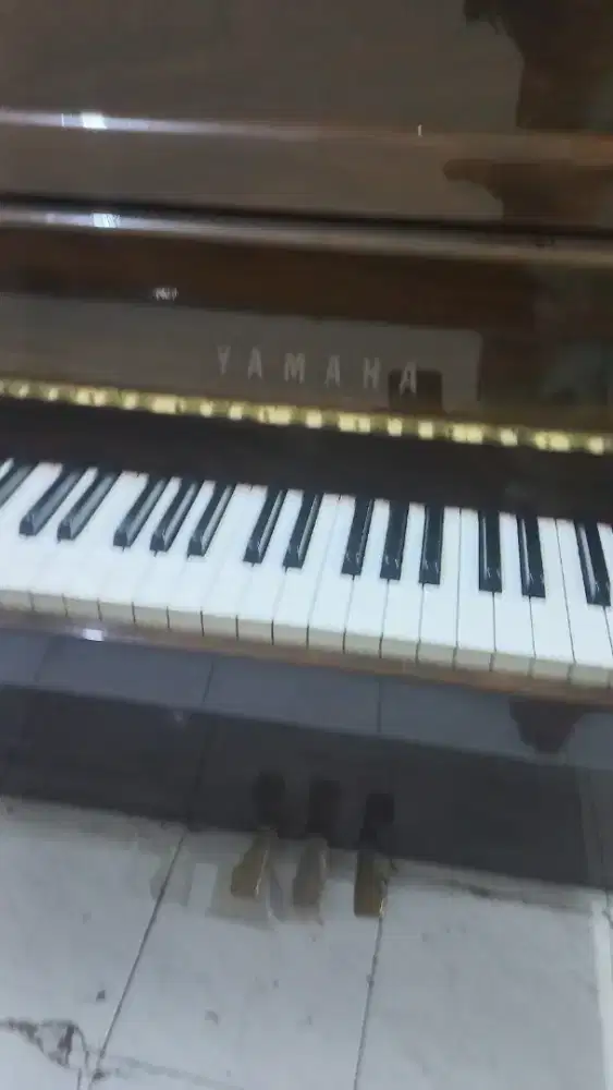 Piano YAMAHA LU 90. wrn mahal.no minus