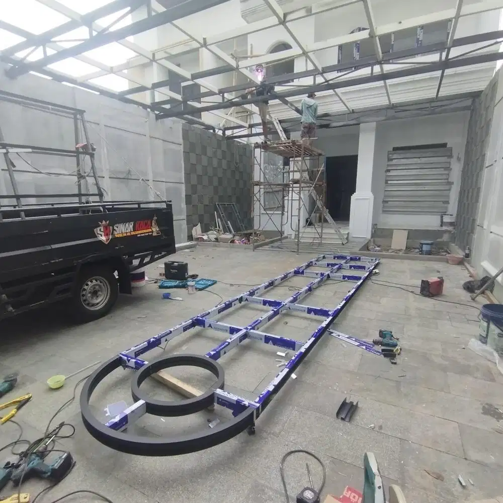 Kusen aluminium lengkung