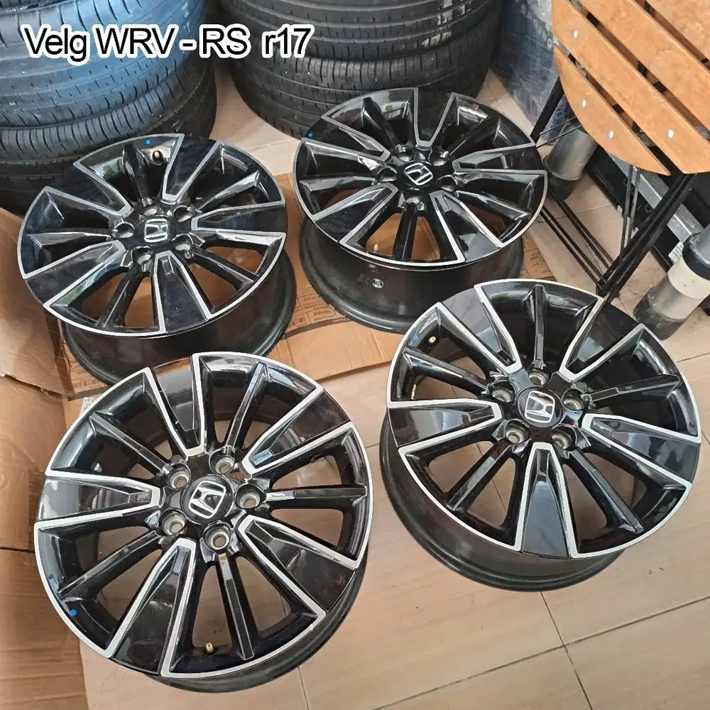 Velg Honda WR-V RS 17” Alloy Two Tone – Kondisi Mint!