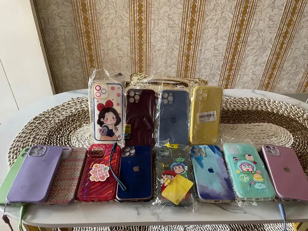 Case HP Silicone Iphone 12 Pro (Baru)