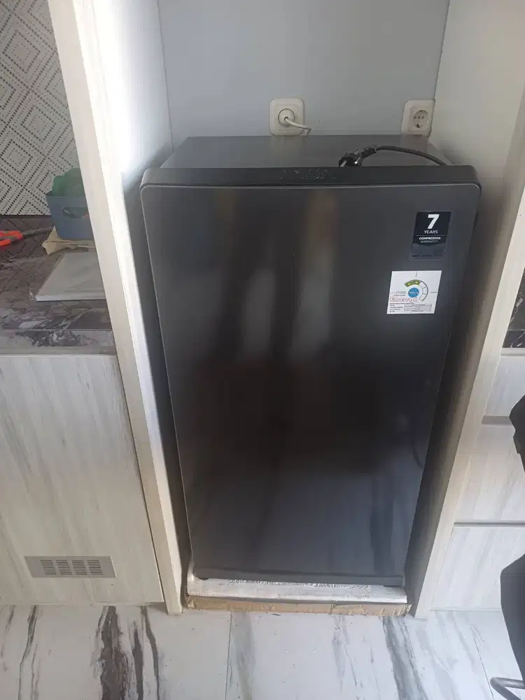 KULKAS AQUA AQR-D185MDS/AQR-D188 1 PINTU 145 LITER