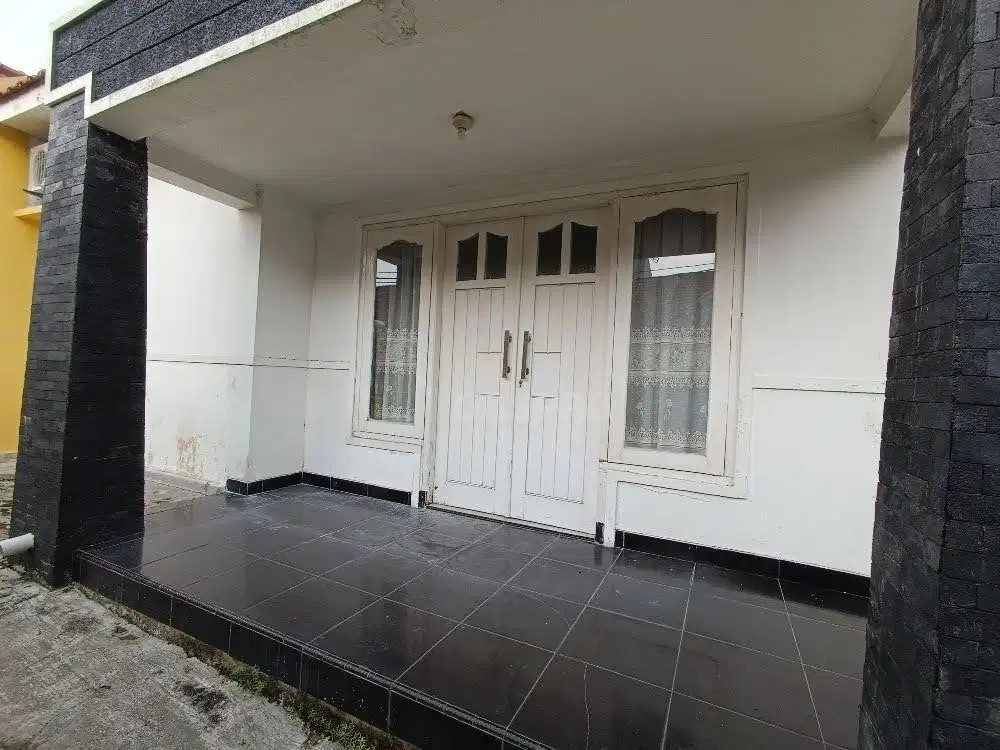 Dijual Rumah Mulyosari Lokasi Strategis
