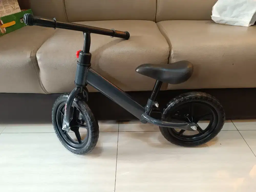 Balance bike anak like new 99persen