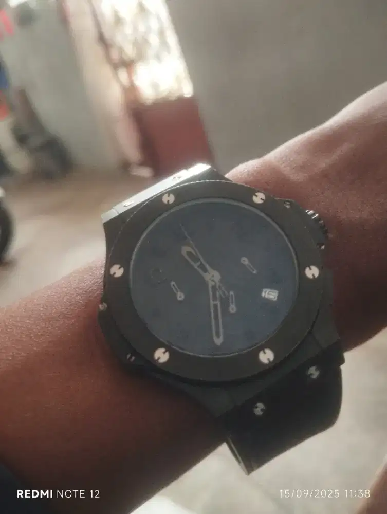 Jam Tangan Hublot Quartz