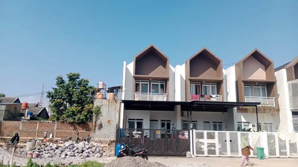 Rumah Lux 100% Baru 2 Lantai Skandinavian style area Cisaranten Kulon