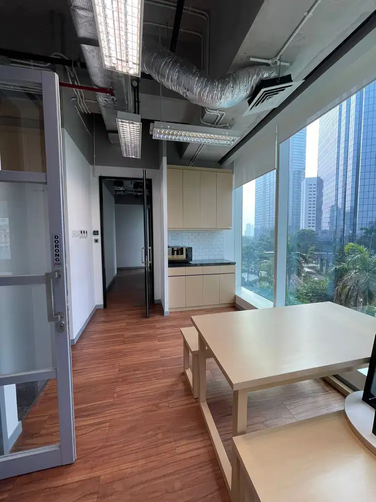 Sewa ruang kantor di Millenium Centennial Center, Sudirman,   Jakarta