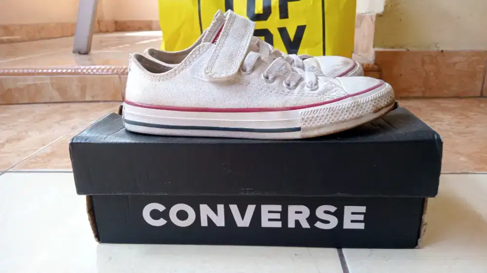 Converse anak size 31 (19cm)