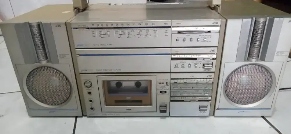 Radiotape jadul jvc mulus