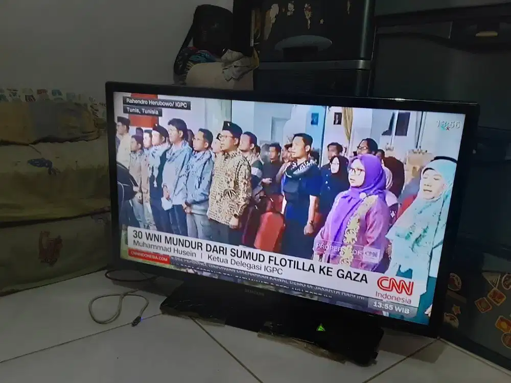 SAMSUNG LED 32 , UA32EH4000M